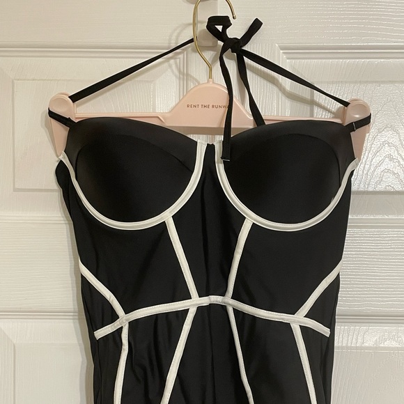 Bathing suit - Picture 3 of 8